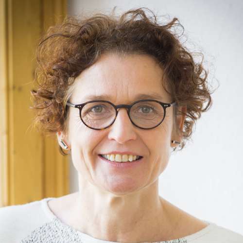 images/03_personen/Gertraud%20Koch--RUlrike%20Sommer-6551.jpg#joomlaImage://local-images/03_personen/Gertraud Koch--RUlrike Sommer-6551.jpg?width=500&height=500